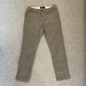 Abercrombie & Fitch Khaki Pants, 31 W, 30 L, Beige
